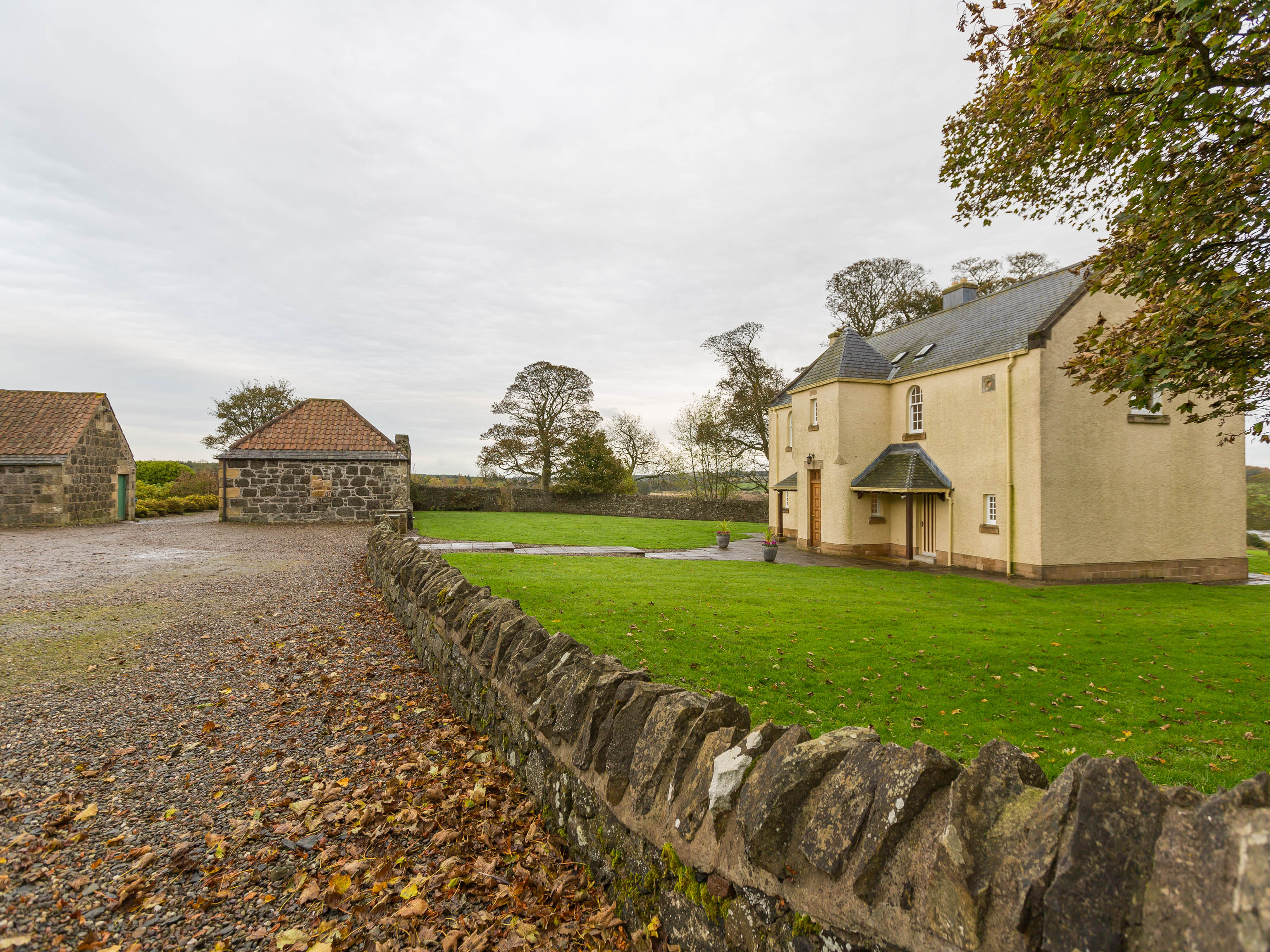 Hall Teasses Lodge