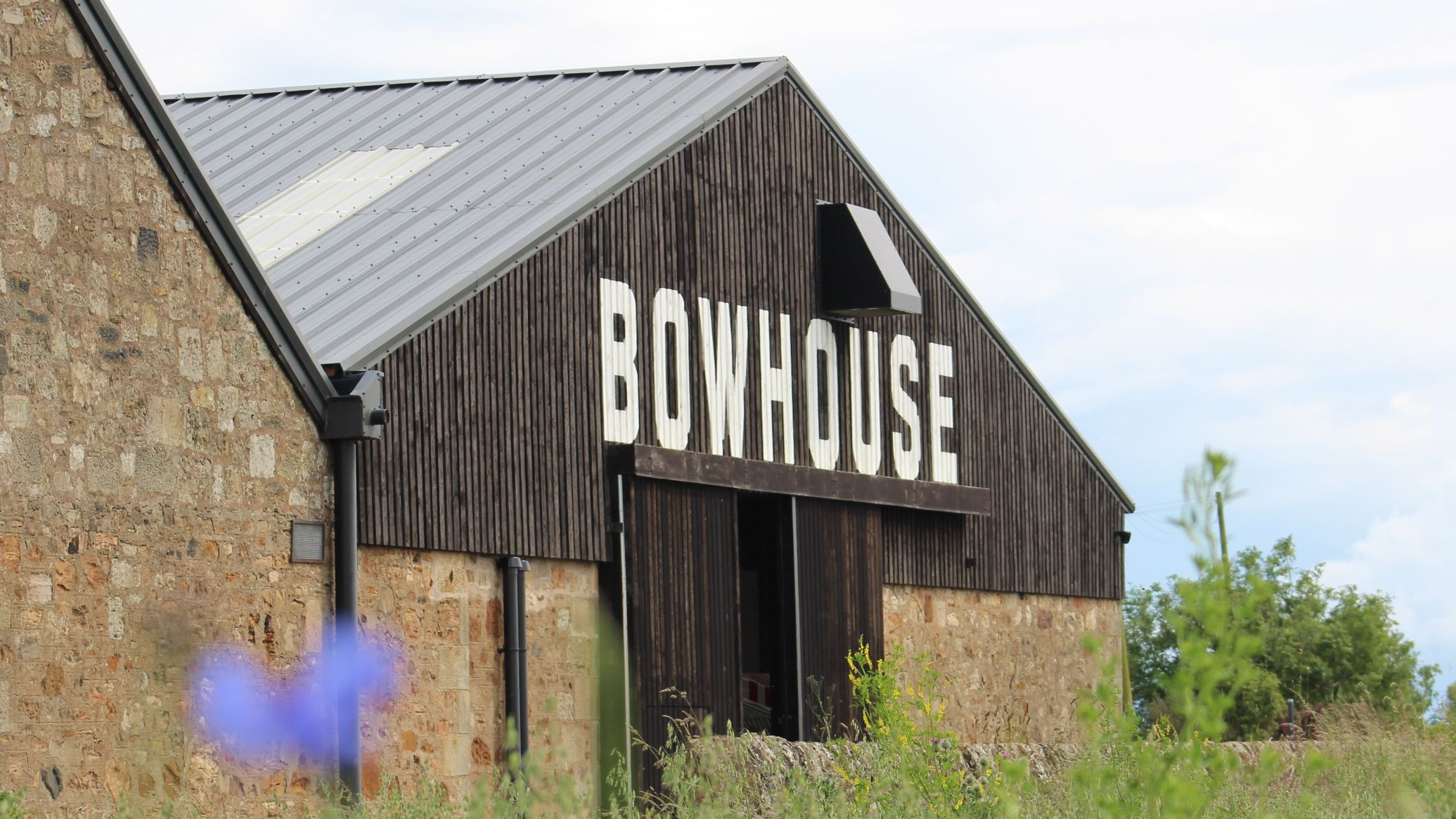 Bowhouse