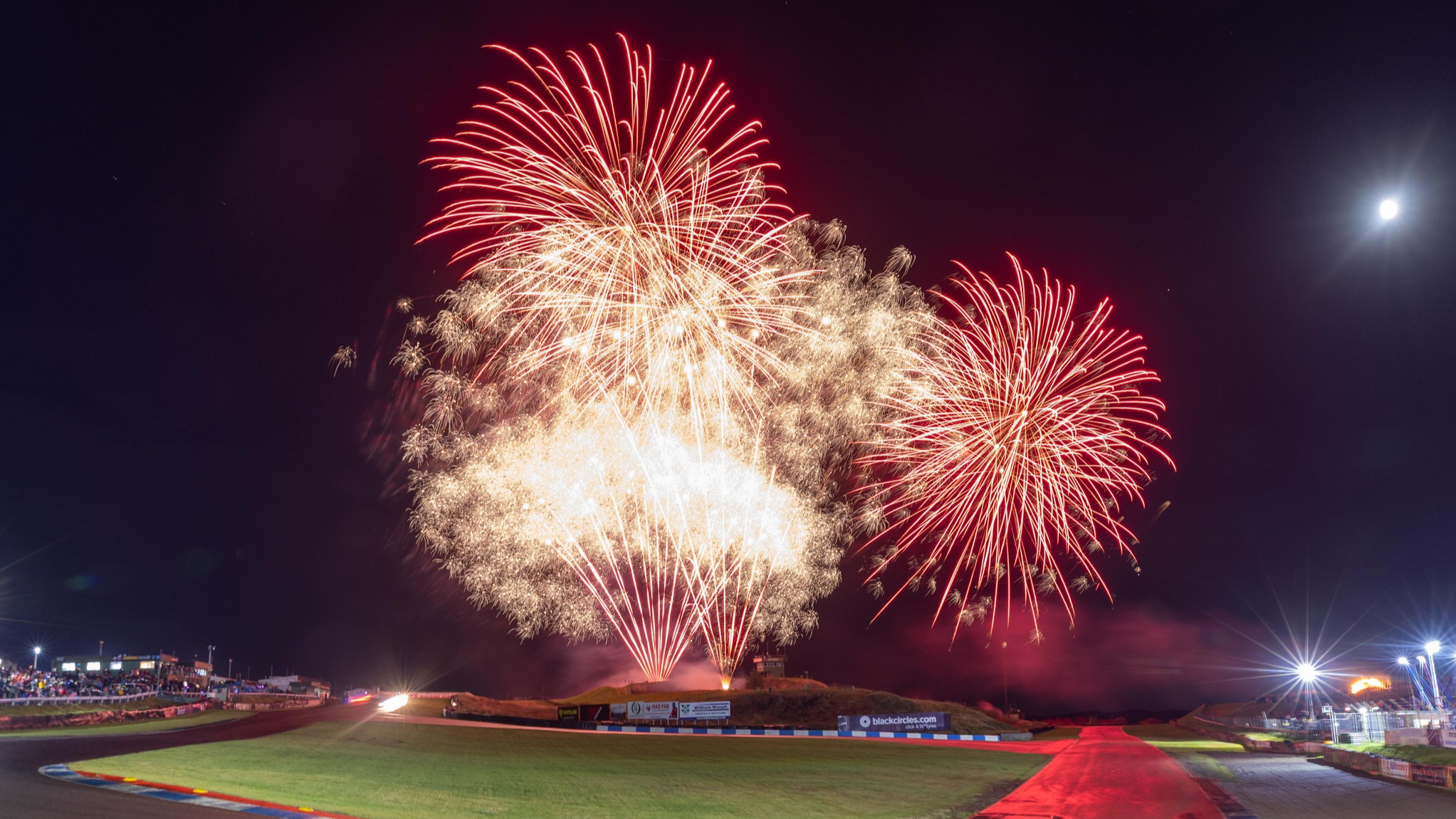 Live-Action & Fireworks Spectacular