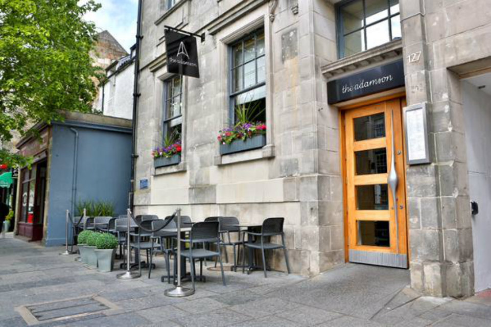 Award-winning cuisine and a fabulous cocktail bar