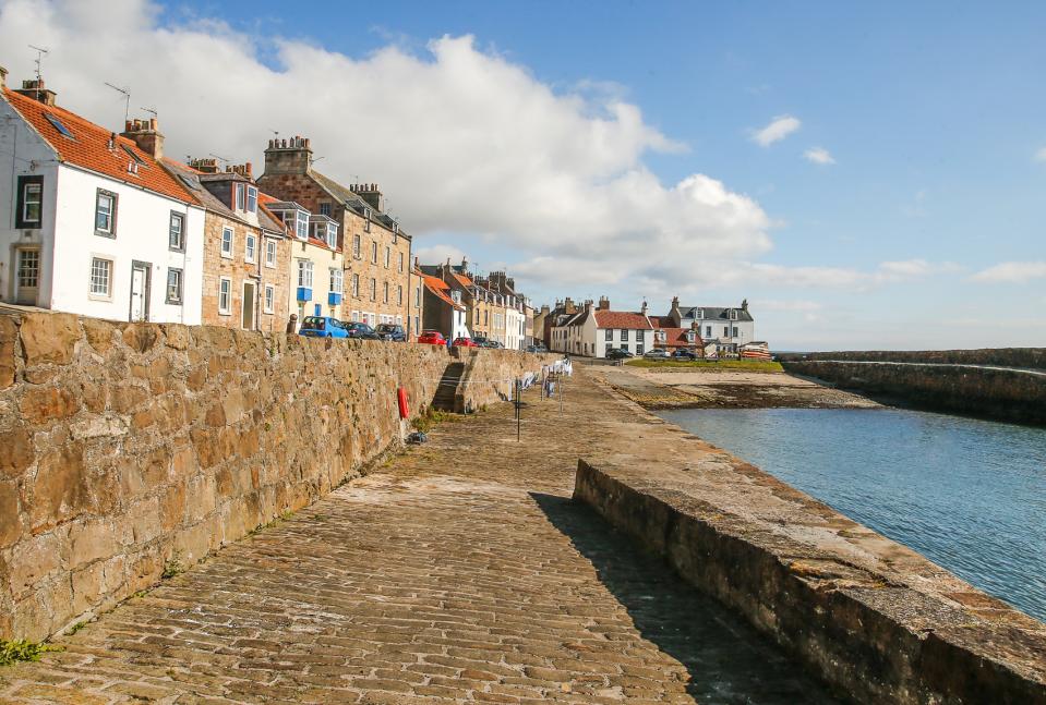 Cellardyke Harbour (Skinfast Haven)