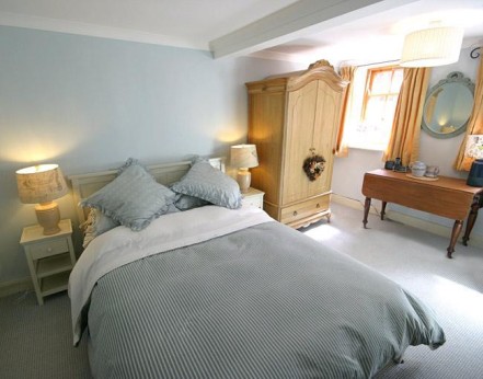 Tappit Hoose